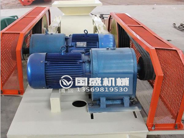 對輥破碎機(jī)日常保養(yǎng)與維護(hù) 對輥破碎機(jī)日常保養(yǎng)與維護(hù)