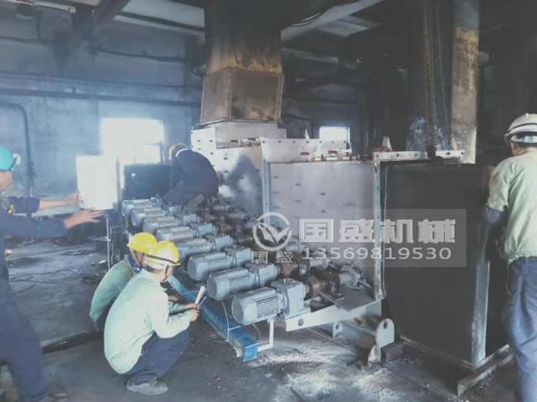 滾軸式細(xì)粒度篩分機(jī) 滾軸式細(xì)粒度篩分機(jī)