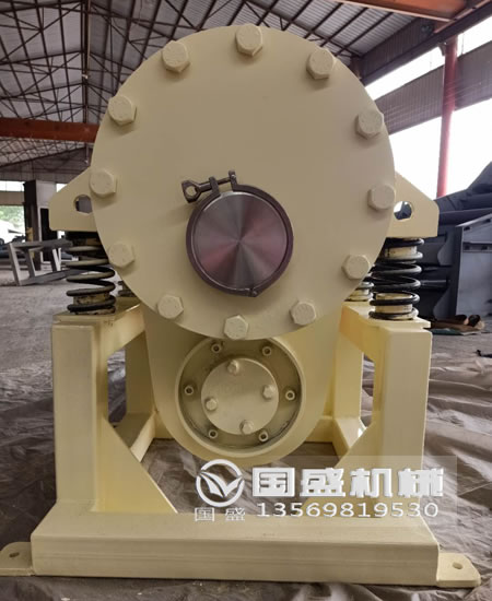 石墨振動磨機(jī) 石墨振動磨機(jī)