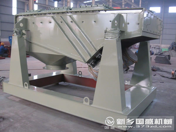 重型直線振動(dòng)篩 重型直線振動(dòng)篩